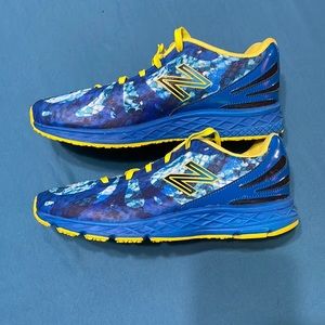 New Balance boys sneakers
